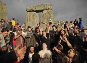 summer-solstice-stonehenge-2011_yabbedoo