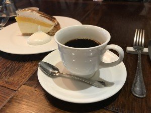 レモンケーキとコーヒー