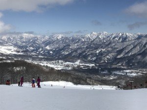 奥には栂池高原スキー場